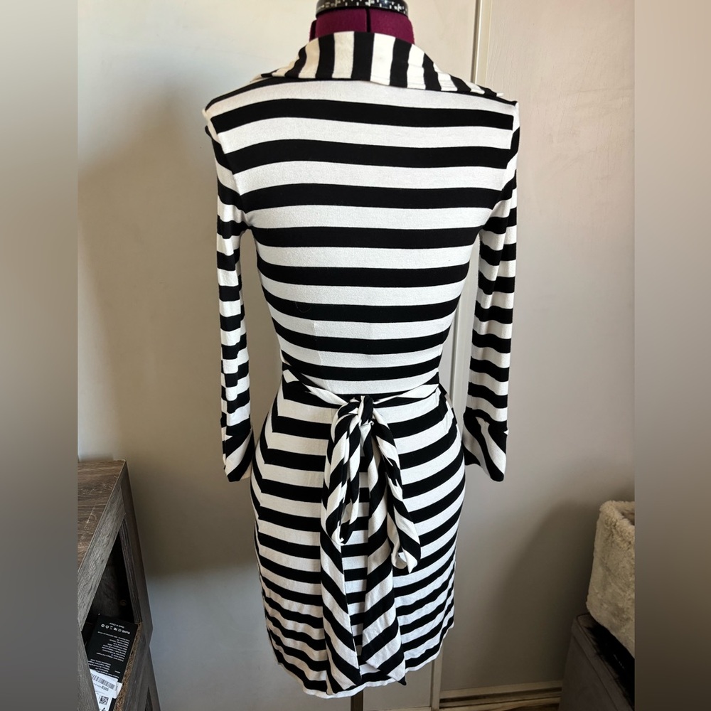 Diane Von Furstenberg Black and White Striped Long Sleeve Wrap Dress - Picture 9 of 10